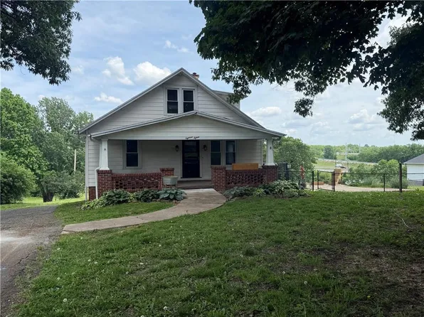 1815 S 41st St, Saint Joseph, MO 64507