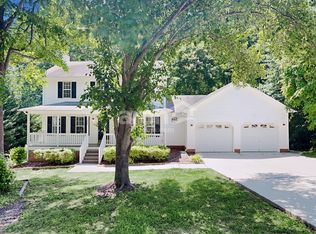 1609 Middle Ridge Dr, Willow Spring, NC 27592