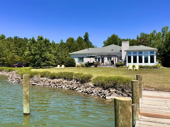 346 Bald Eagle Rd, White Stone, VA 22578