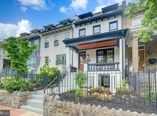 244 10th St SE, Washington, DC 20003