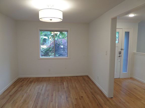 3rd image of 7200 NE 153rd Pl