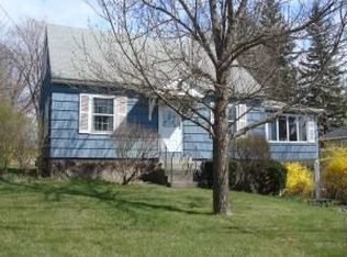 48 Essex St, Pittsfield, MA 01201