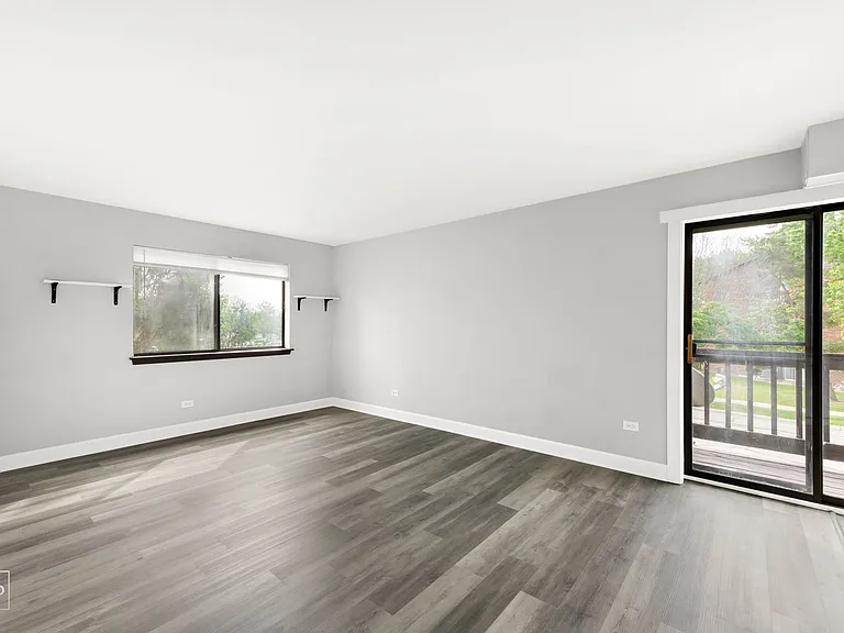 701 Inland Cir #201 — Photo 3