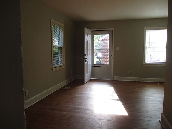 2nd image of 404 414th Tpke #408