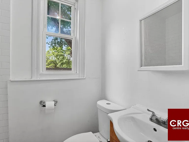 583 Watertown St — Photo 8