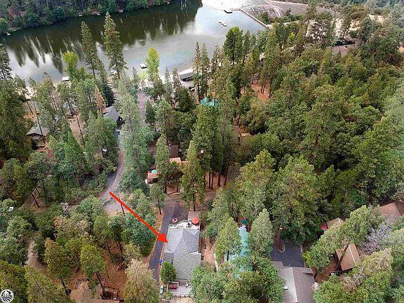 4th image of 22512 Golf Club Dr