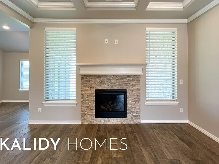 3324 Lola Ct — Photo 37