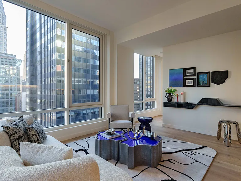 135 E 47th St #28C — Photo 3
