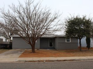 313 SW 10th St, Andrews, TX 79714