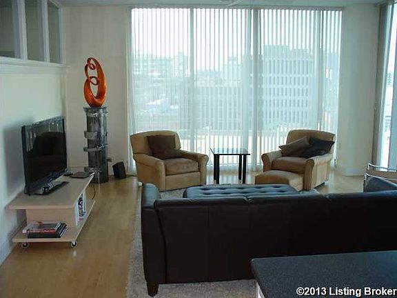4th image of 222 Witherspoon St #706