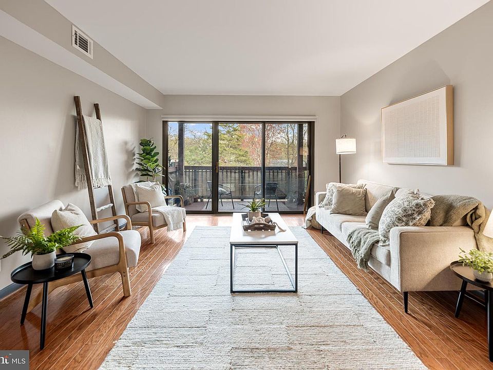 1st image of 205 Skyhill Rd APT 4