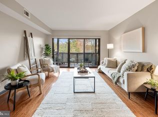 205 Skyhill Rd APT 4, Alexandria, VA 22314
