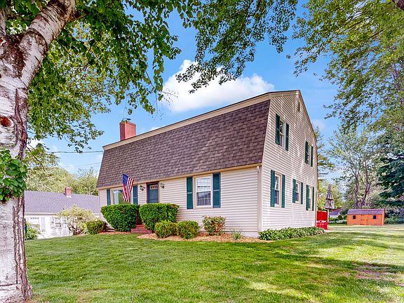 4th image of 44 Elmwood Avenue