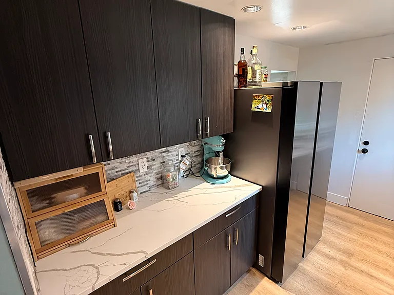 2763 Locust Dr — Photo 5