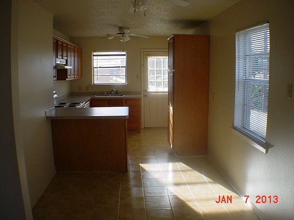 3rd image of 333 Fouts Ave