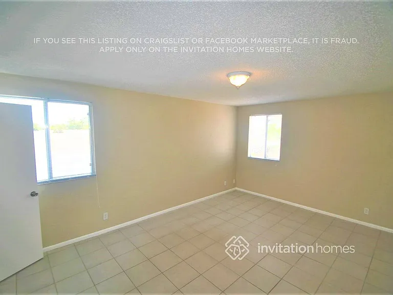 9897 Moss Pond Dr — Photo 4