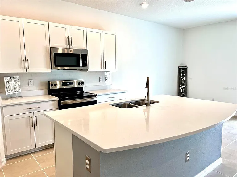 8500 Lunar Skye St — Photo 8