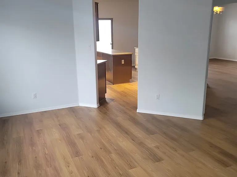 1418 Laguna Ct NE — Photo 48