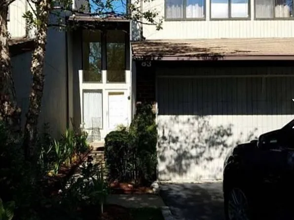 83 Foxwood Dr, Jericho, NY 11753