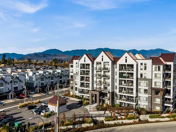 6045 Chilliwack River Rd #203, Chilliwack, BC V2R 4M2