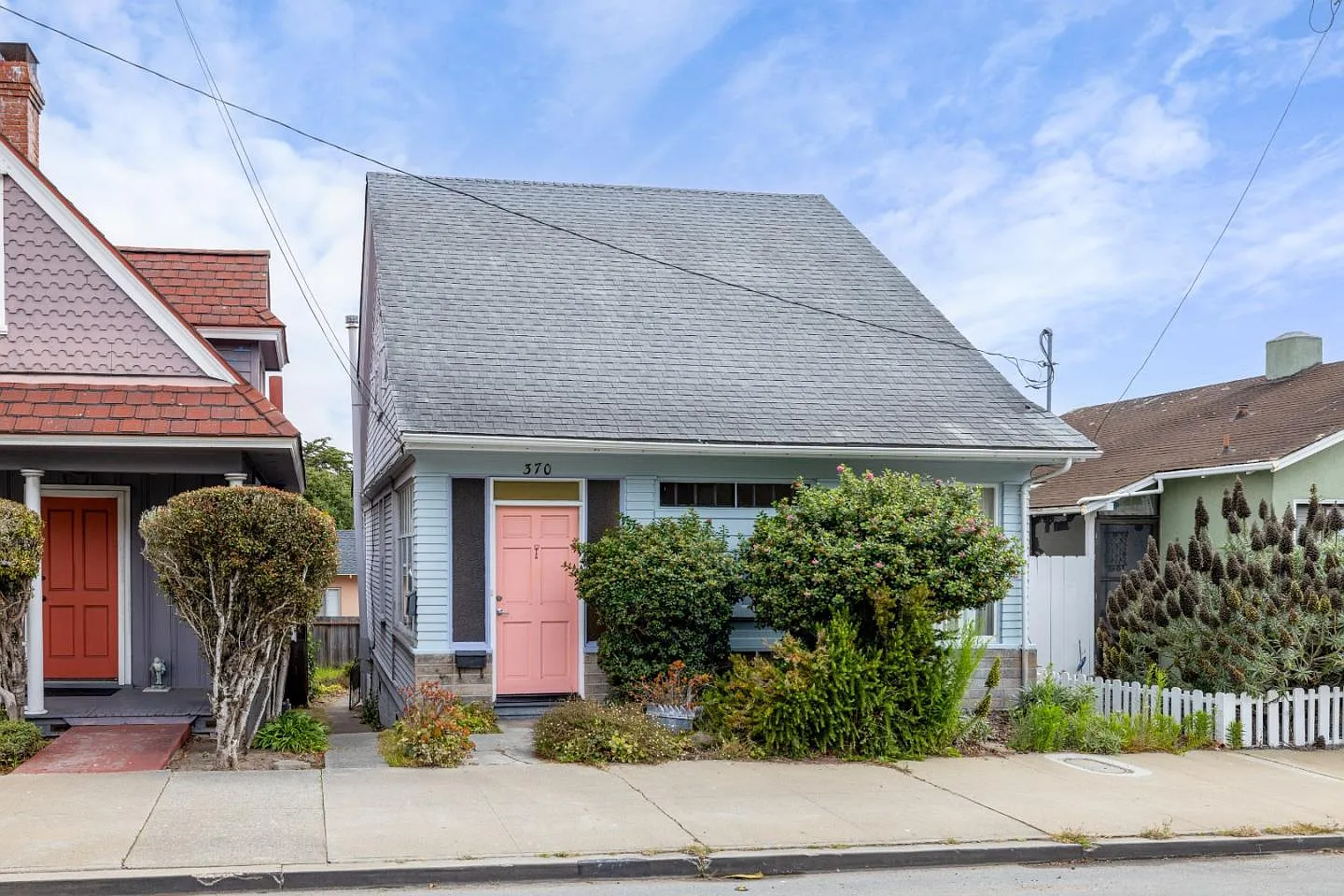 370 Central Ave photo 1