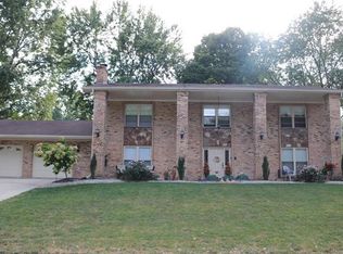 117 Greenbriar Dr, Belleville, IL