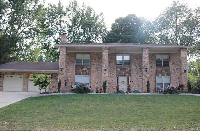 117 Greenbriar Dr photo 1