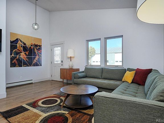 4th image of 307 Chestnut Street