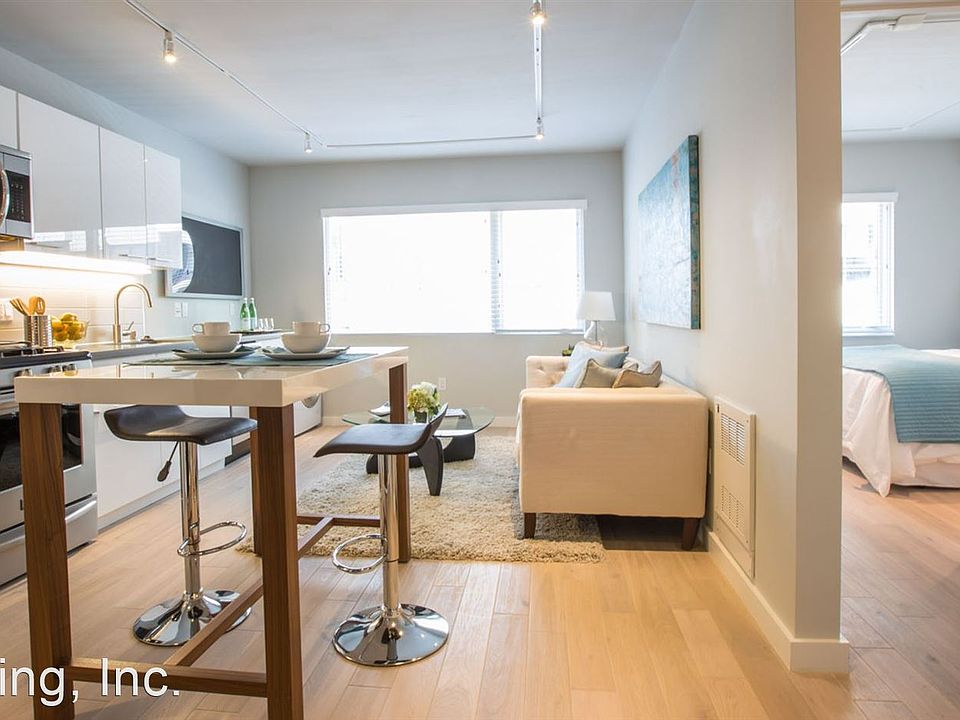 1st image of 1824 Lakeshore Ave Unit 2