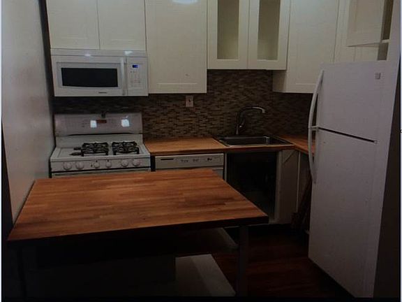 2nd image of 50 Barker St