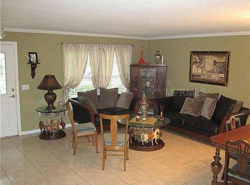 4th image of 2216 Ontario Way