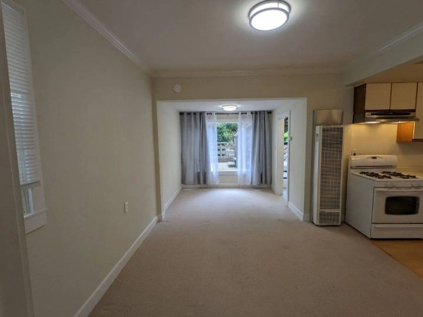  V 55 Brosnan (MH) — Photo 2