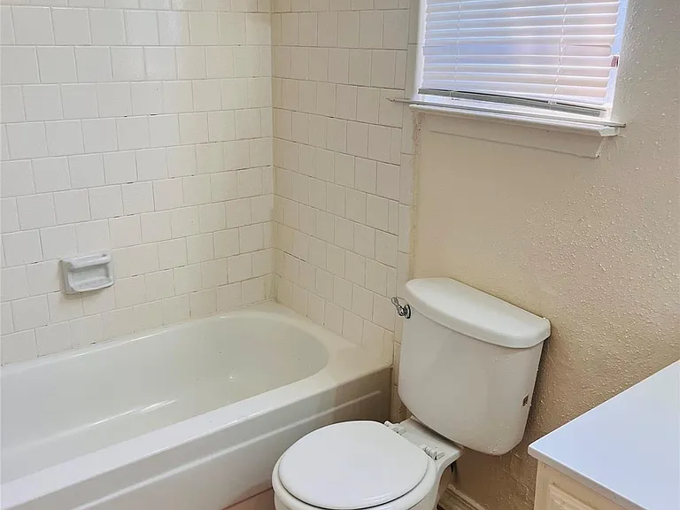 16633 Gold Ridge Ln — Photo 17