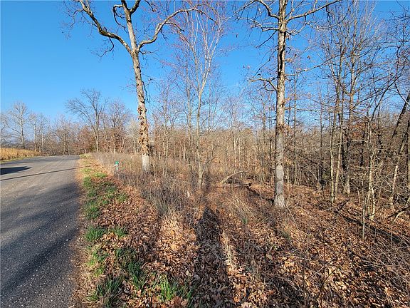 3rd image of Carnahan Ln #3