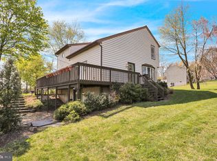 354 Archery Club Rd, New Ringgold, PA 17960