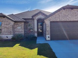 932 E 5th St, Springtown, TX 76082