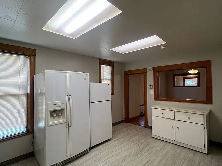 723 E Ermina Ave — Photo 6