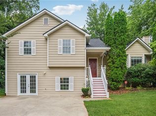 4200 Sterling Pointe Dr, Douglasville, GA 30135