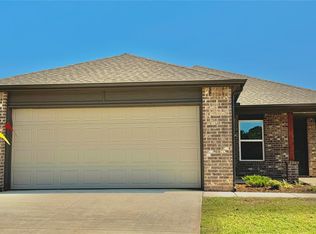 424 Kale Rd, Tuttle, OK 73089