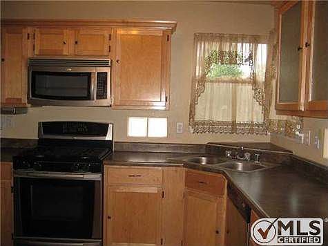 5th image of 225 Summerbrooke Ct