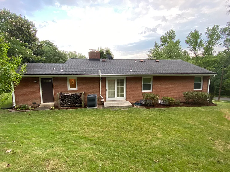 6710 Bracken Ct — Photo 3