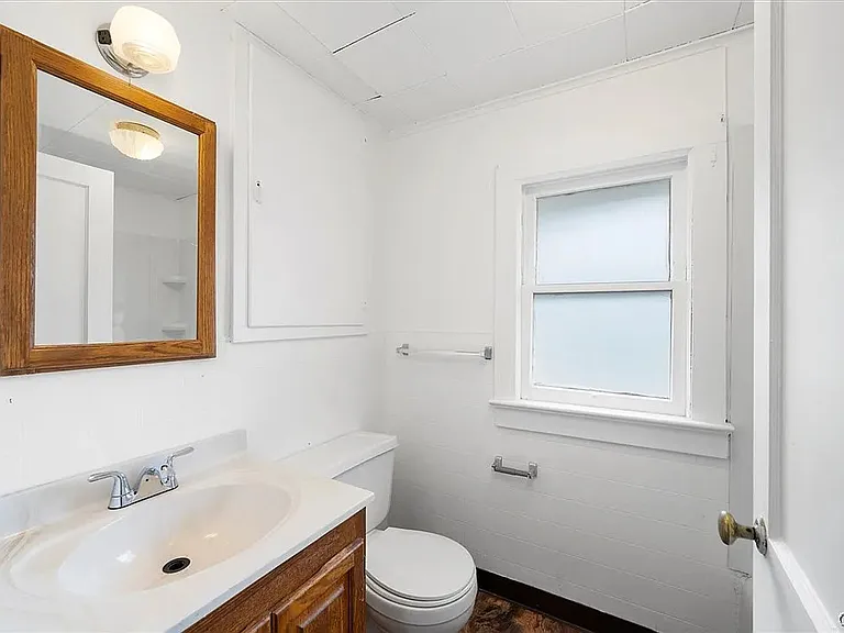 700 W Dominick St #4 — Photo 13