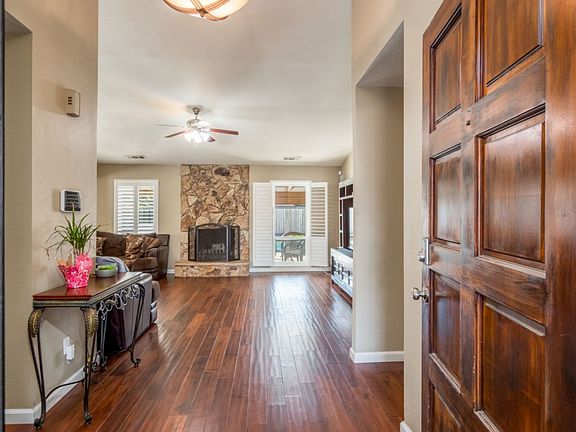 3rd image of 2246 Knowlwood Ct