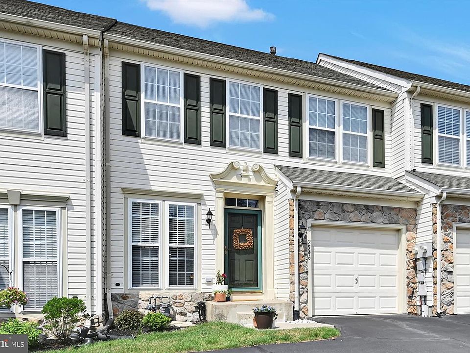 1st image of 2546 Peachtree Dr