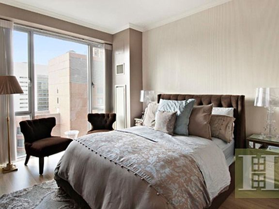 4th image of 110 3rd Ave APT 15A