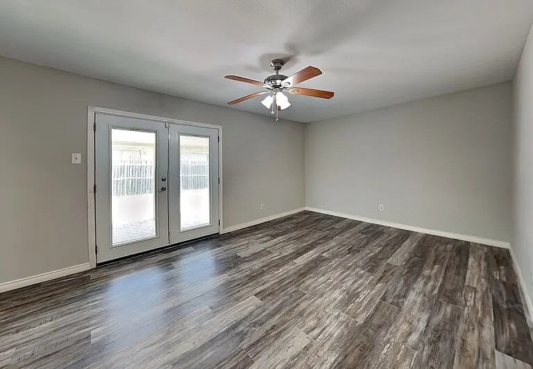 1654 Belltower Dr — Photo 5