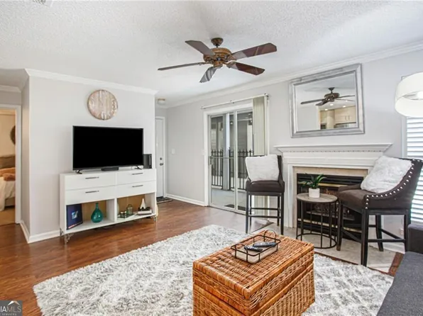 631 Granville Ct, Sandy Springs, GA 30328