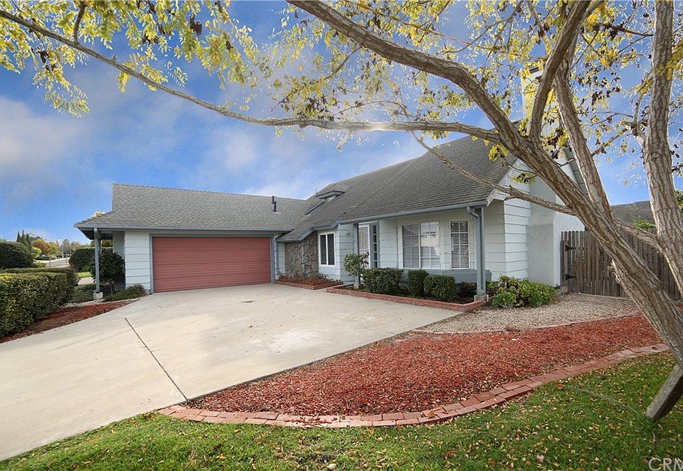 1st image of 402 Cain Dr