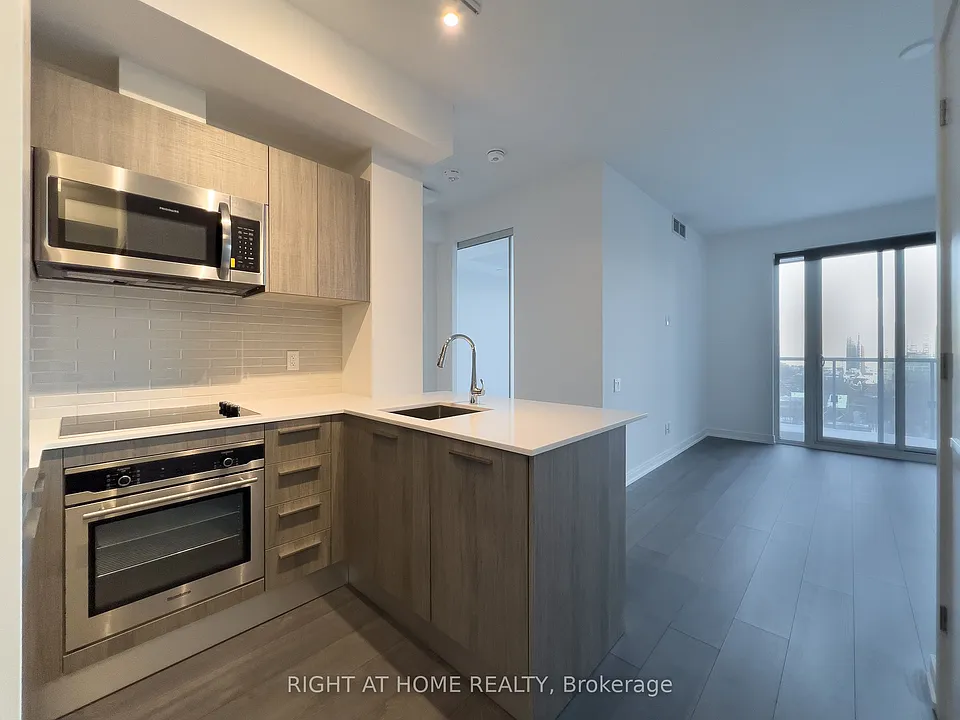 3 Gloucester St #1606