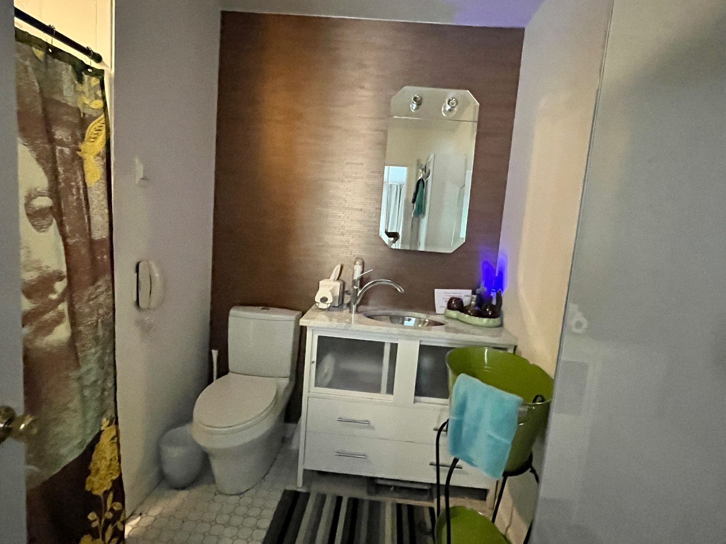  Oversized walk in shower
